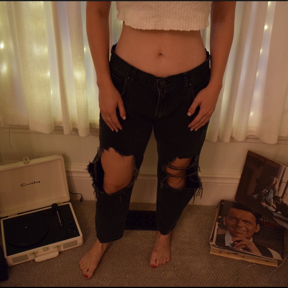 Ripped boyfriend jeans